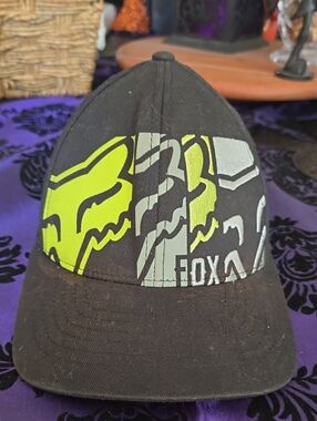 Vintage 2015 Fox Kids Flexfit Hat with Neon Green and Gray Fox Logo